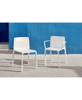 Kes Vondom outdoor dining armchair - Chairs and armchairs - Cactus Home Decor